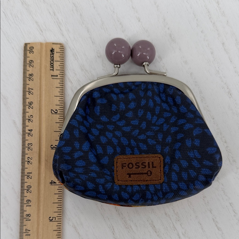 Multicolor Wave Pattern Kiss-Lock Coin Purse - Small Women’s Bag - Picture 4 of 6